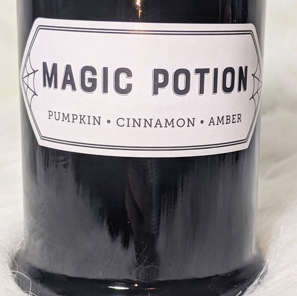 NWT Gothic Candle - Picture 8 of 10